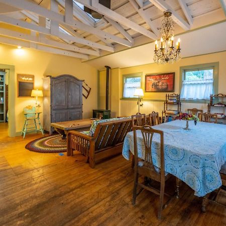 Clementine'S Guest House & Vacation Rentals Astoria Bagian luar foto