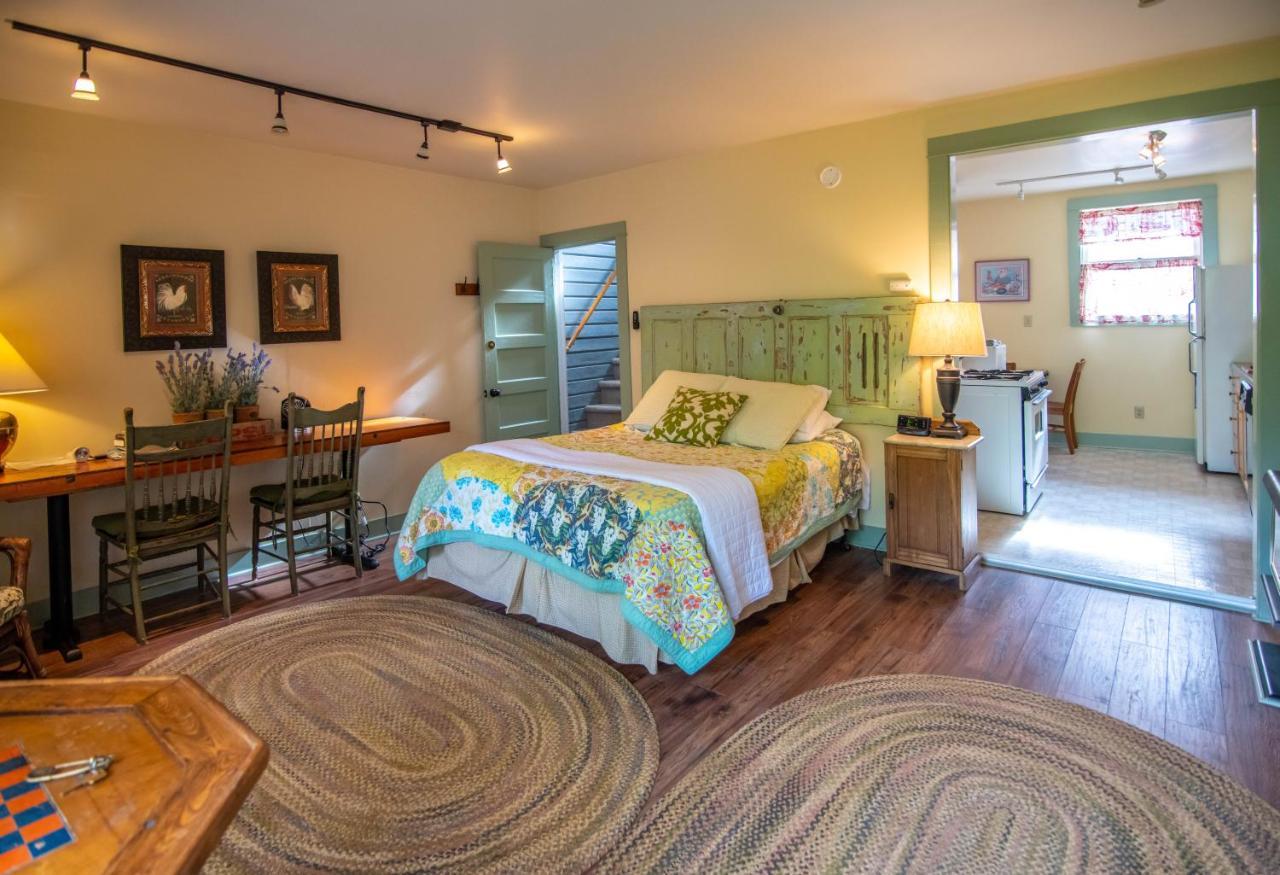 Clementine'S Guest House & Vacation Rentals Astoria Bagian luar foto