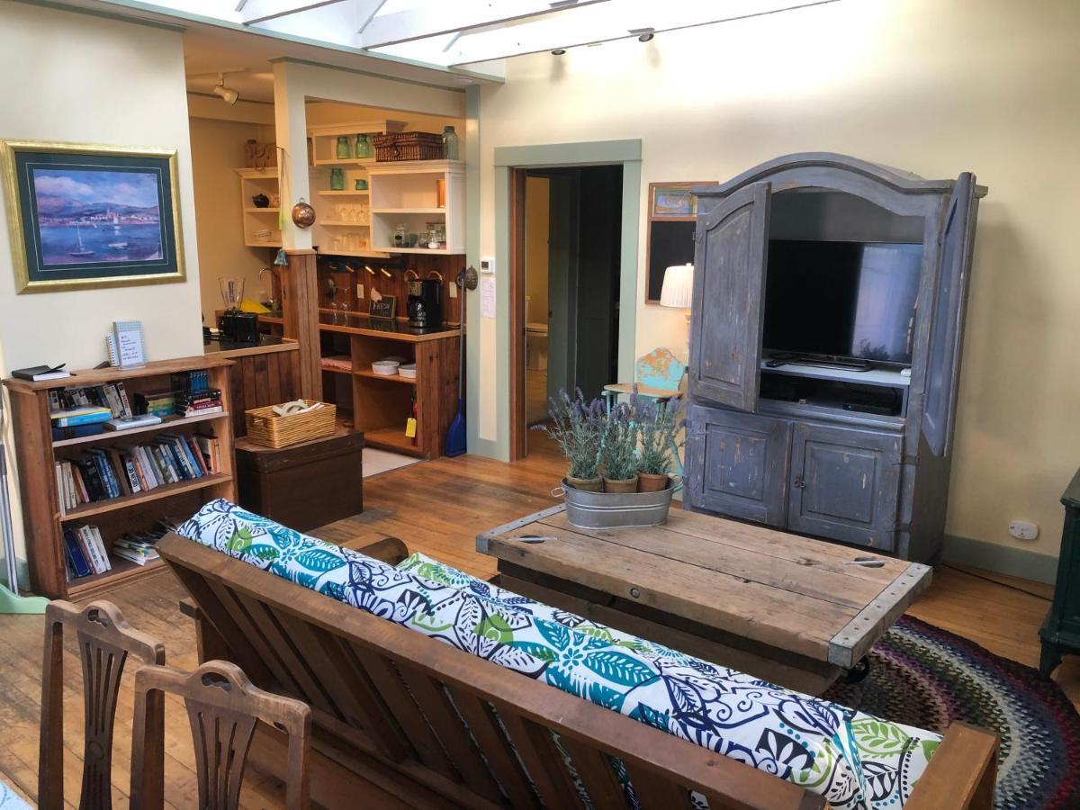 Clementine'S Guest House & Vacation Rentals Astoria Bagian luar foto