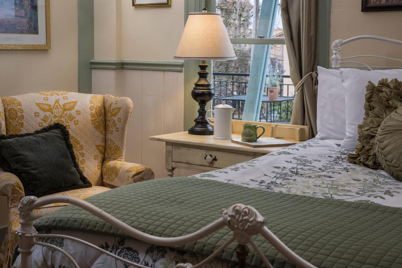 Clementine'S Guest House & Vacation Rentals Astoria Bagian luar foto