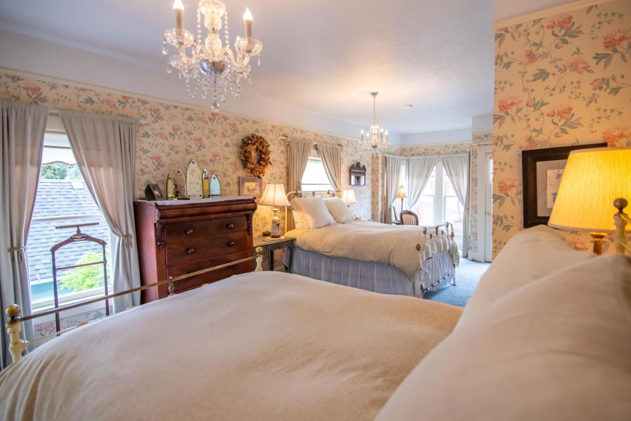 Clementine'S Guest House & Vacation Rentals Astoria Bagian luar foto