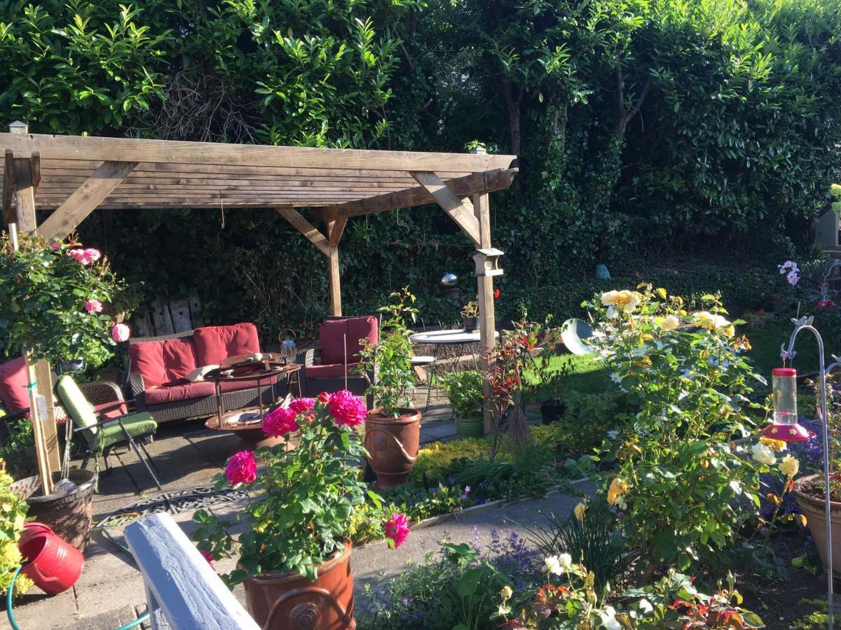 Clementine'S Guest House & Vacation Rentals Astoria Bagian luar foto