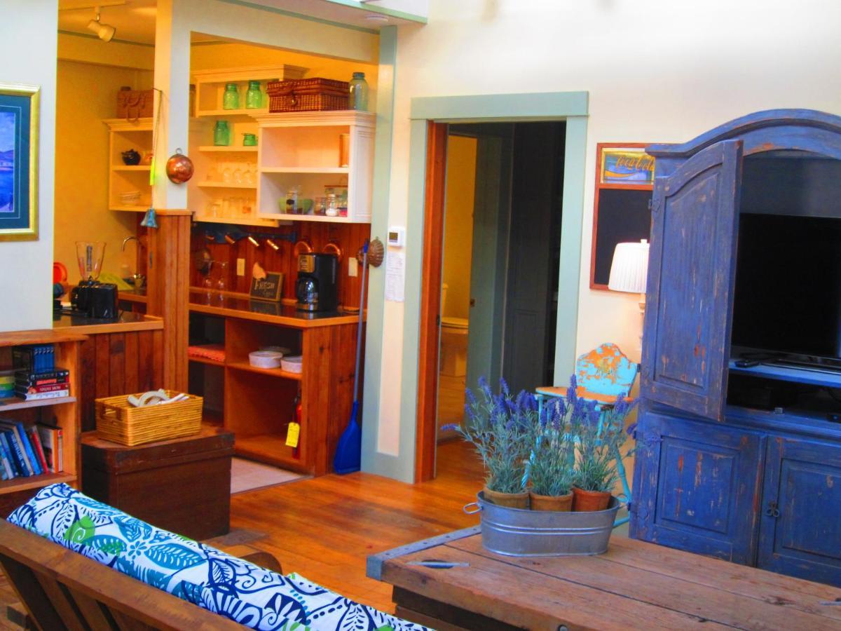 Clementine'S Guest House & Vacation Rentals Astoria Bagian luar foto
