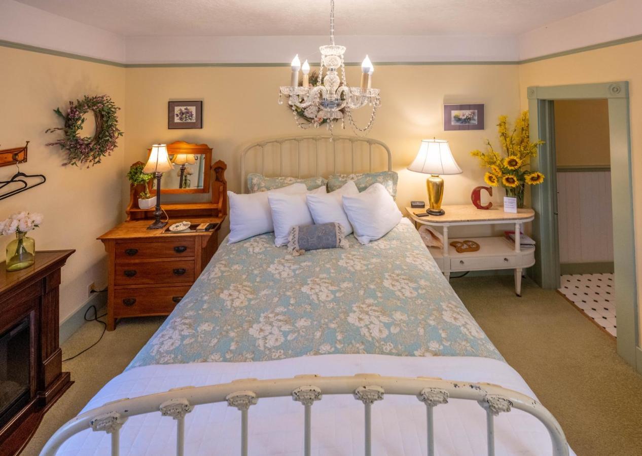 Clementine'S Guest House & Vacation Rentals Astoria Bagian luar foto