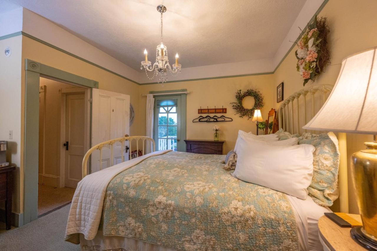 Clementine'S Guest House & Vacation Rentals Astoria Bagian luar foto