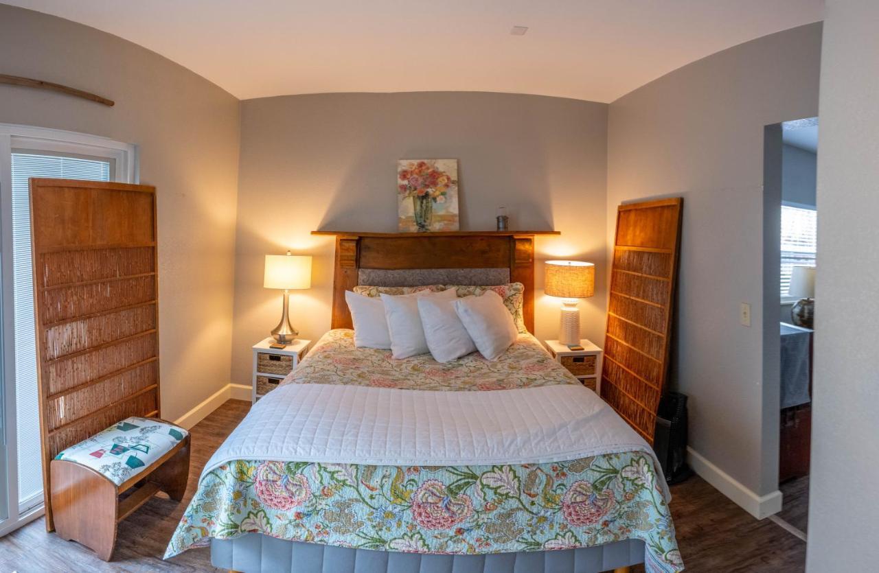 Clementine'S Guest House & Vacation Rentals Astoria Bagian luar foto
