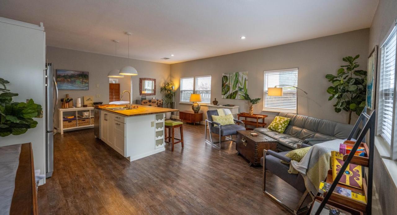 Clementine'S Guest House & Vacation Rentals Astoria Bagian luar foto