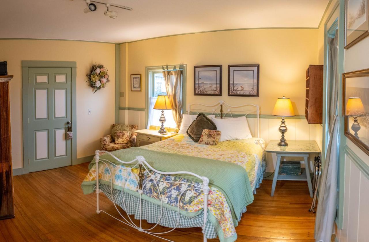 Clementine'S Guest House & Vacation Rentals Astoria Bagian luar foto