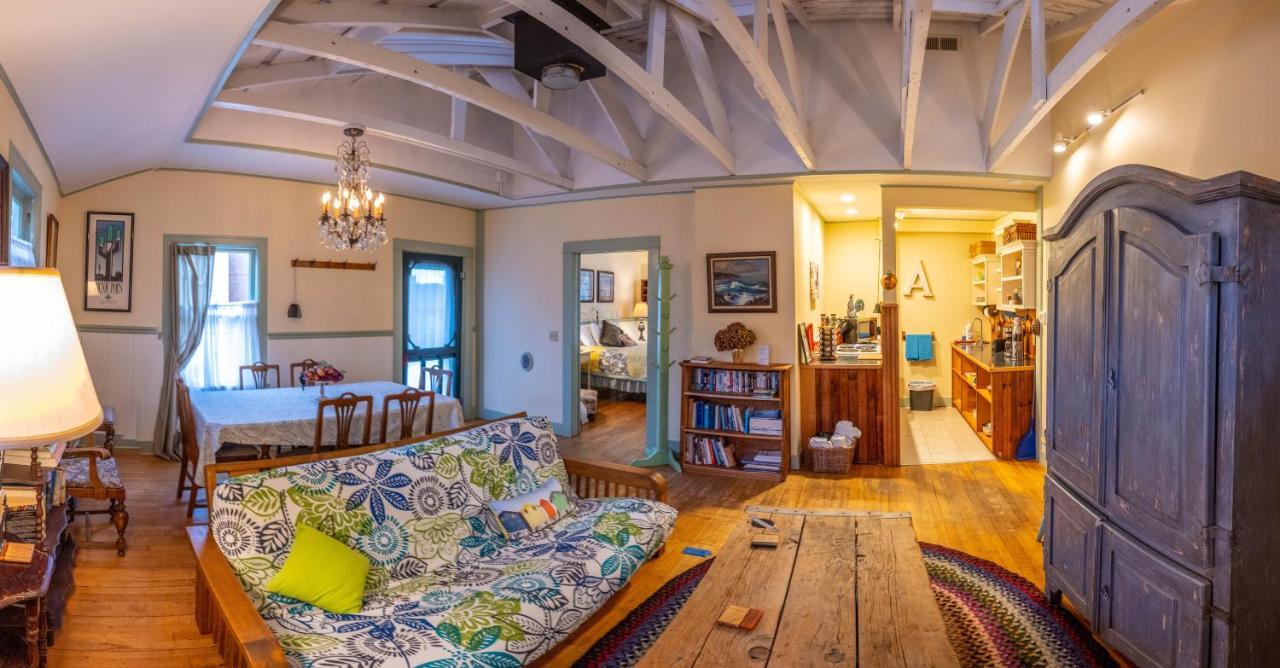 Clementine'S Guest House & Vacation Rentals Astoria Bagian luar foto