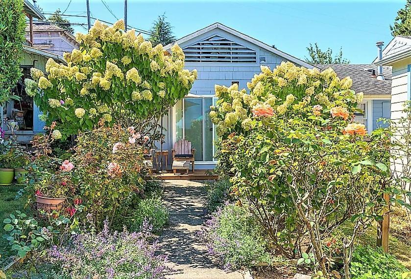 Clementine'S Guest House & Vacation Rentals Astoria Bagian luar foto