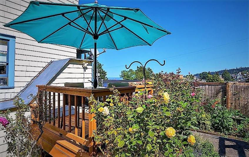 Clementine'S Guest House & Vacation Rentals Astoria Bagian luar foto